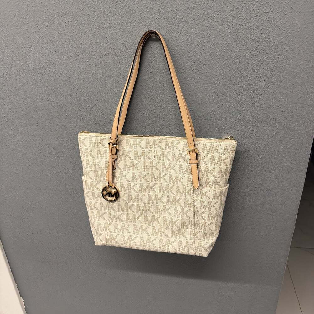 Michael Kors Jet Set Travel Large Signature Tote Bag Vanilla